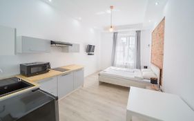 White Vision Apartment